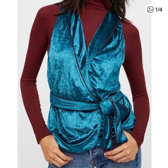 Free People Tops - Free People velvet like vest top